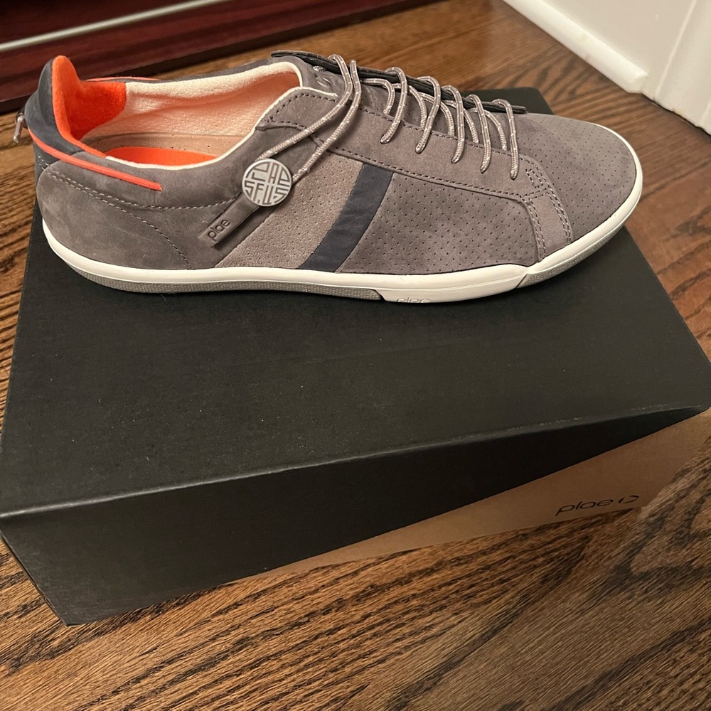 Plae Mulberry, Grey, Sneakers Size 6M, 7.5W